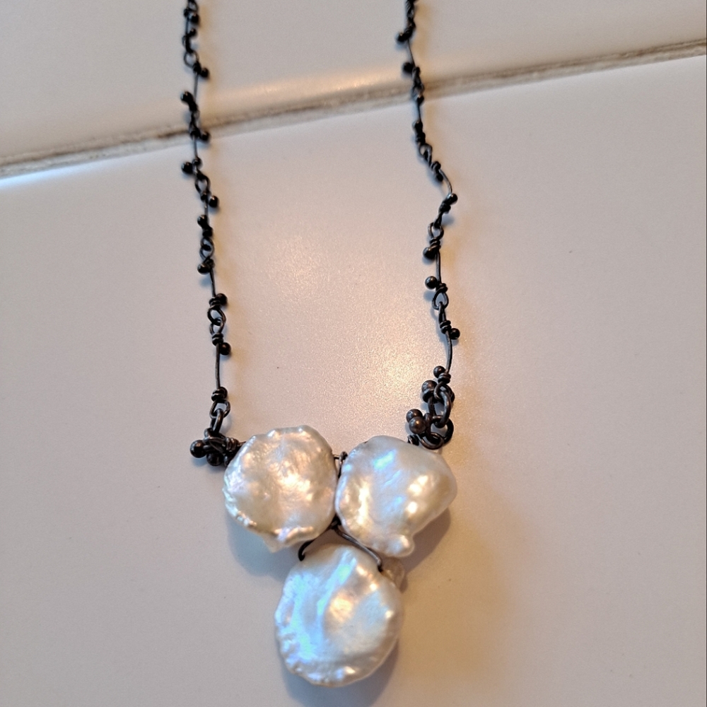 Pearl necklace with Victorian style chain vintage